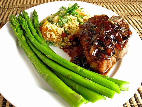 Lamb Chops with Pomegranate and Red Wine Sauce: Meal