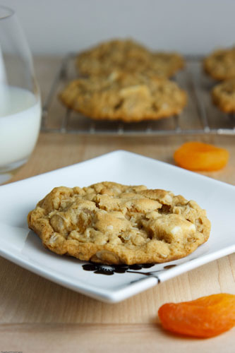 Apricot and White Chocolate Oatmeal Cookies