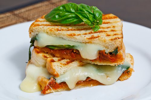 Sundried Tomato Pesto Grilled Cheese Sandwich