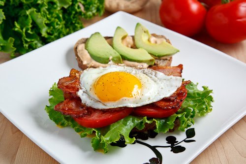Avocado BLT with Fried Egg And Chipotle Mayo
