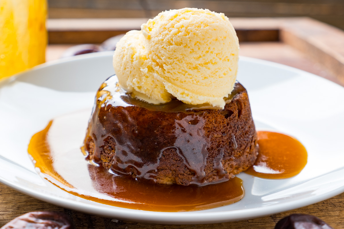 Sticky Toffee Pudding - Closet Cooking