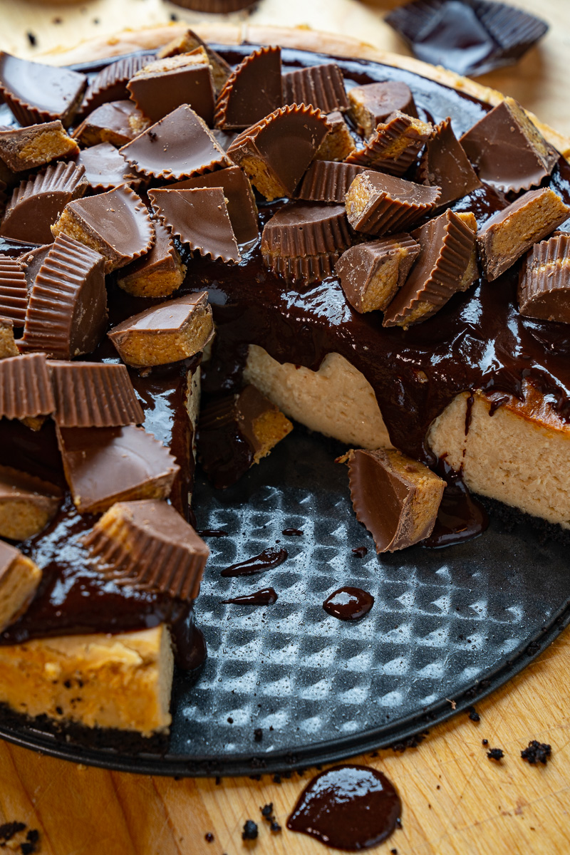 Chocolate and Peanut Butter Cheesecake (aka Reeses Cheesecake)