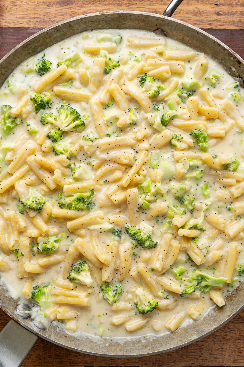 Broccoli and Cheese Pasta – Closet Cooking