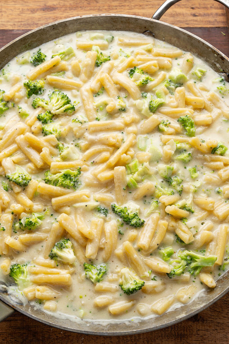 Broccoli and Cheese Pasta