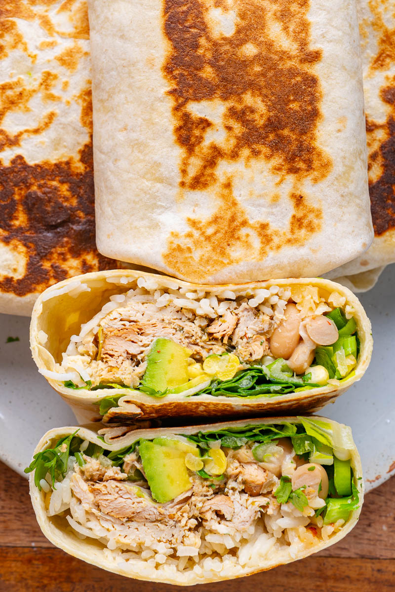 Slow Cooker White Chili Chicken Burrito Bowls Slow Cooker White Chili Chicken Burrito Bowls